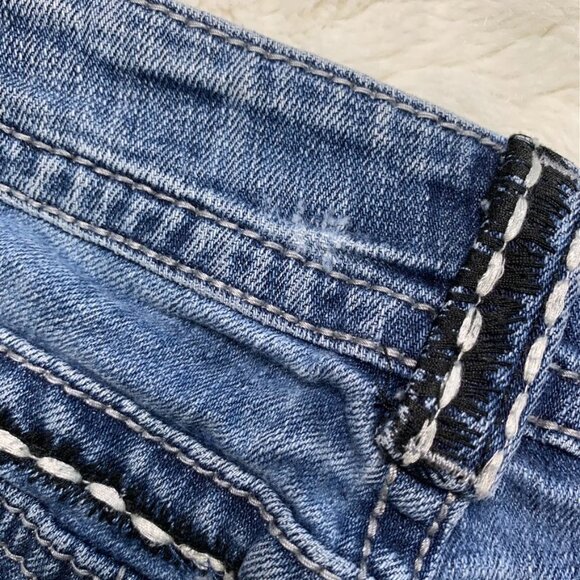 Miss Me fro Buckle Women’s Bling Wings Bootcut Denim Jeans Size 30 x 27” - Picture 13 of 15